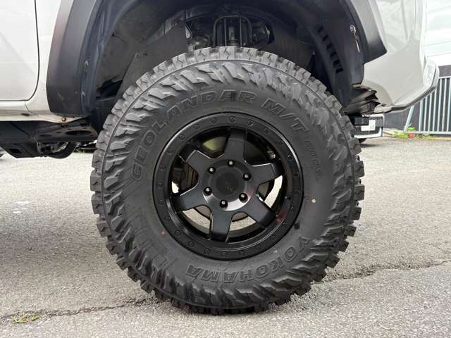 Toyota Tacoma 12