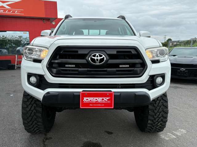 Toyota Tacoma 3