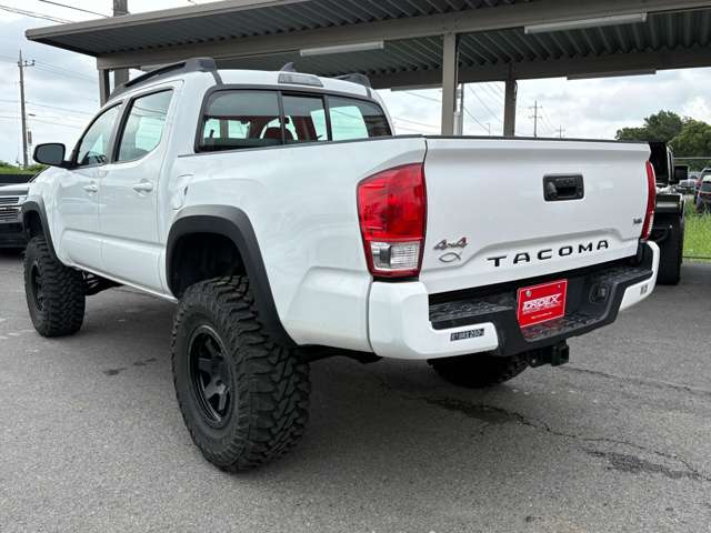 Toyota Tacoma 6
