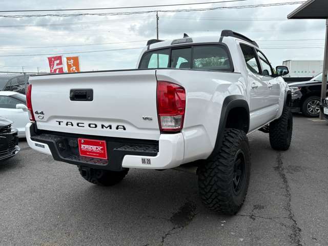Toyota Tacoma 8