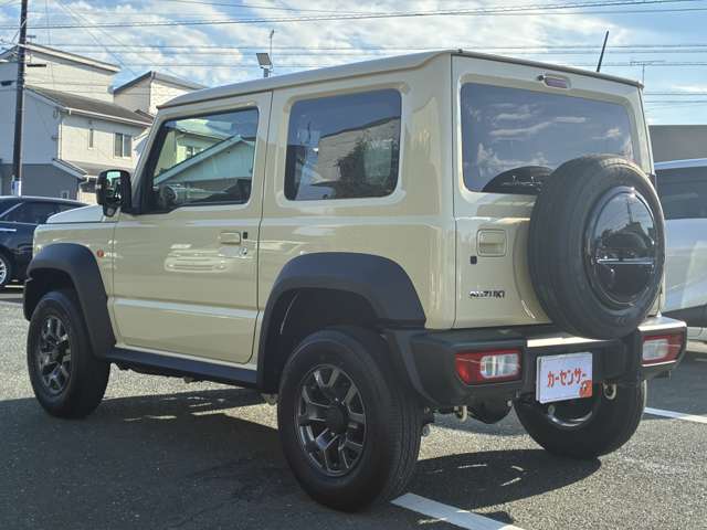 Suzuki Jimny Sierra 4