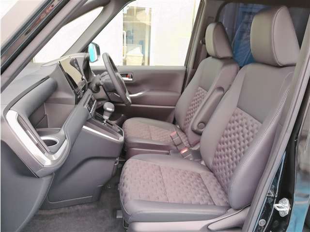 Toyota Voxy 12