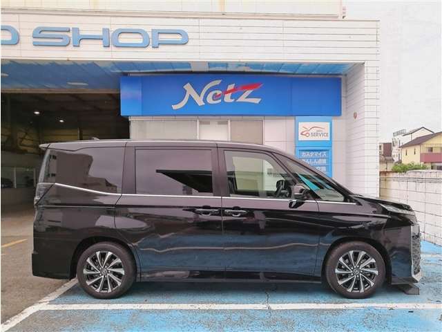 Toyota Voxy 5
