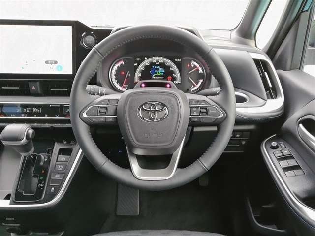 Toyota Voxy 7