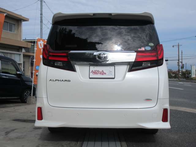 Toyota Alphard 10