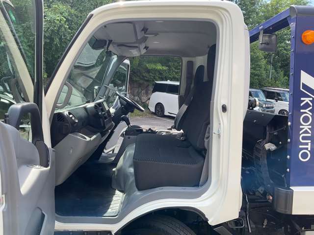 Hino Dutro 11