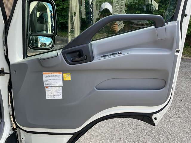 Hino Dutro 3
