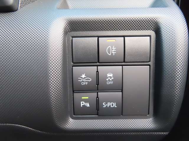 Toyota Raize 9