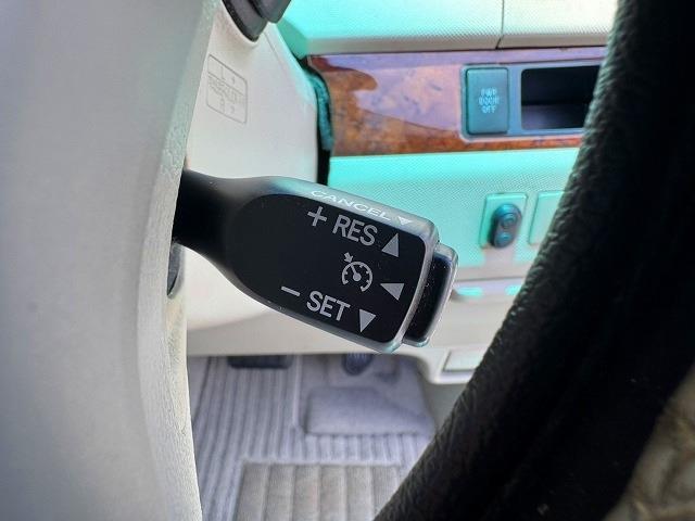 Toyota Estima 12