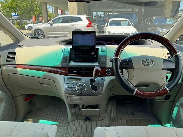 Toyota Estima 3