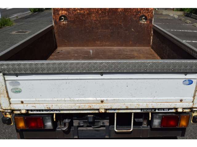 Isuzu Elf 5
