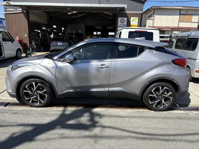 Toyota C-HR 4