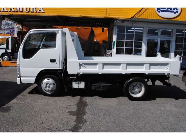 Isuzu Elf 11