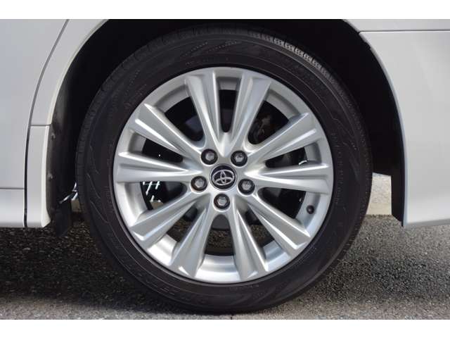 Toyota Vellfire 12