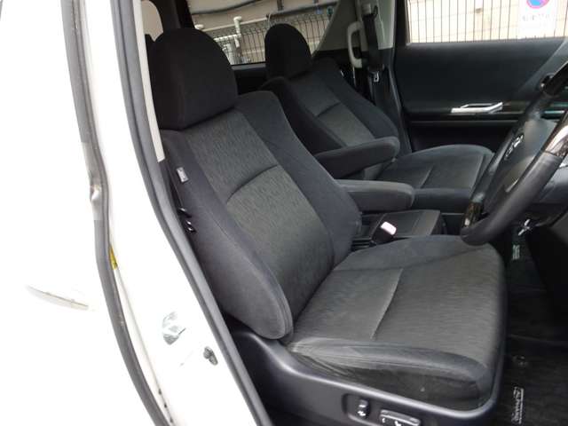 Toyota Alphard 11