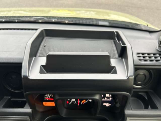 Honda N-VAN 8