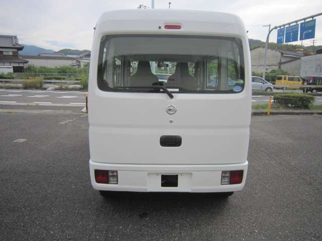 Nissan NV100 Clipper 7