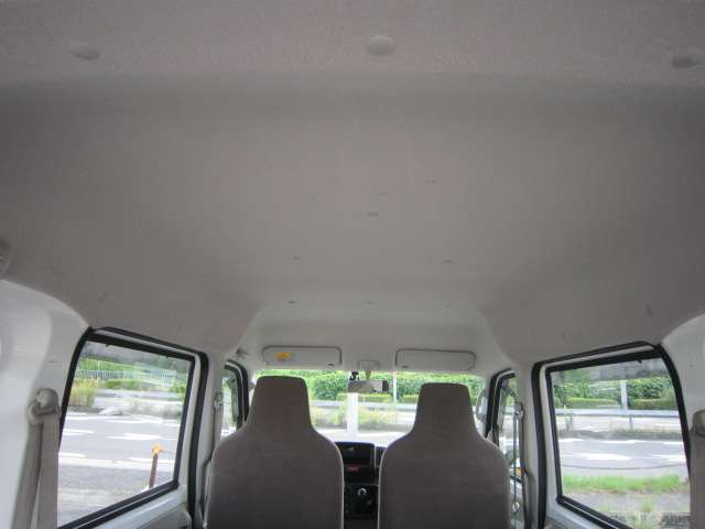 Nissan NV100 Clipper 10