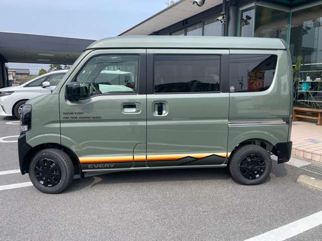 Suzuki Every 8
