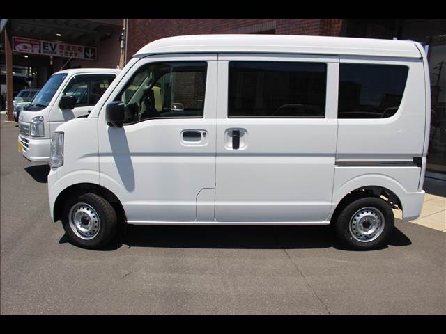 Suzuki Every 8