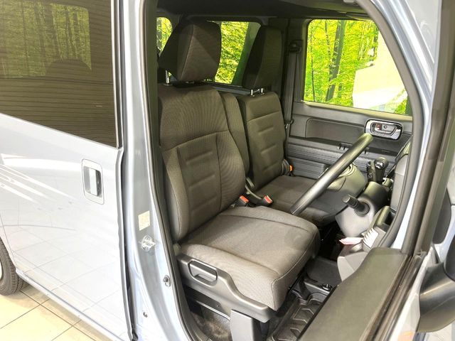 Honda N-VAN 8