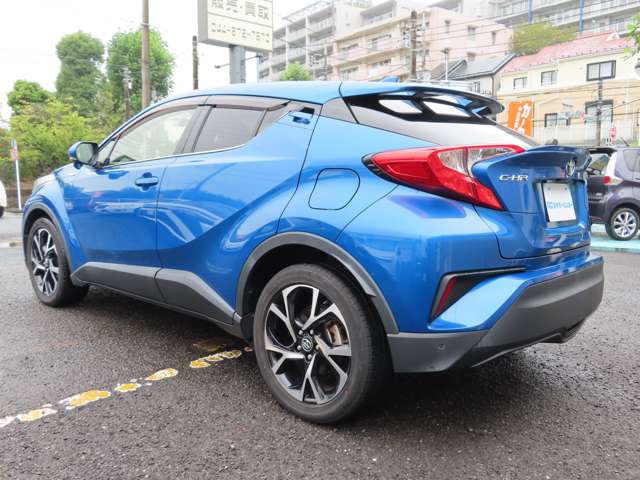 Toyota C-HR 4