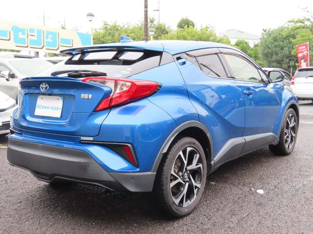 Toyota C-HR 6
