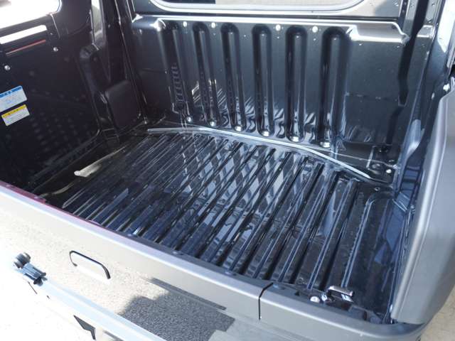 Daihatsu Hijet Deck Van 6