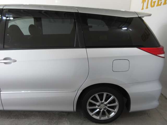 Toyota Estima 6