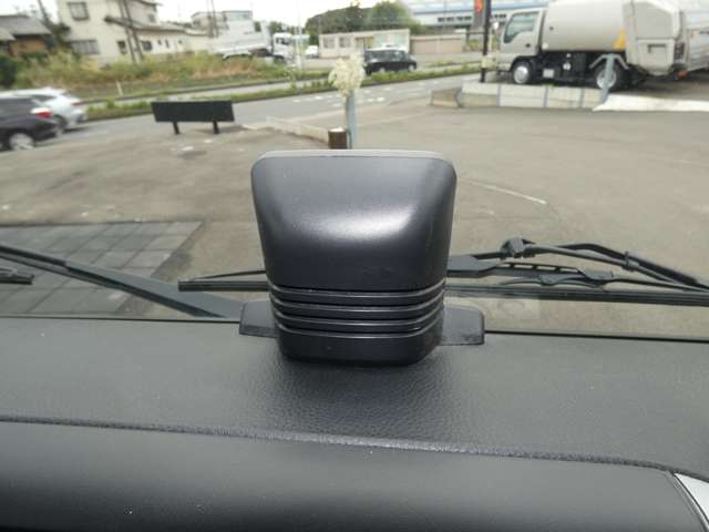 Mitsubishi Fuso Canter 12