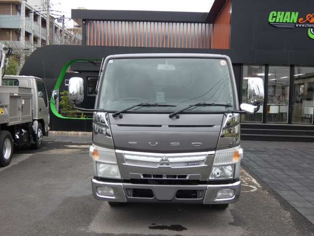 Mitsubishi Fuso Canter 5