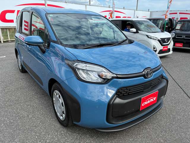 Toyota Sienta 9
