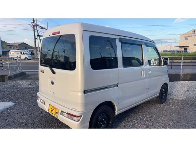 Toyota Pixis Van 5