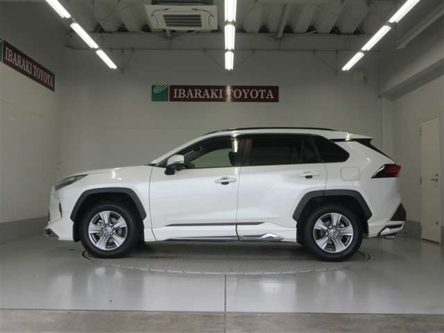Toyota RAV4 2