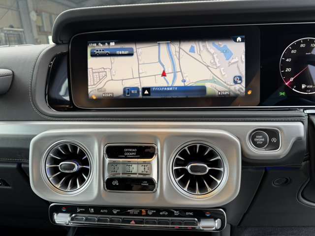 Mercedes-Benz G-Class 12