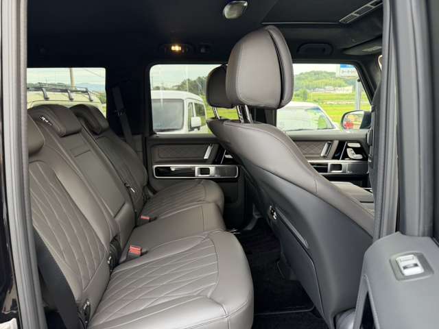Mercedes-Benz G-Class 7