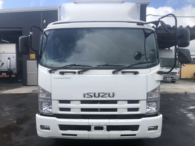 Isuzu Forward 2