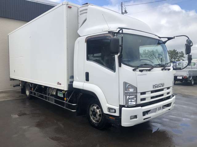 Isuzu Forward 3