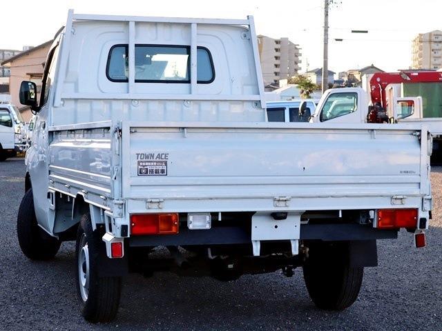 Toyota Town Ace Truck 2