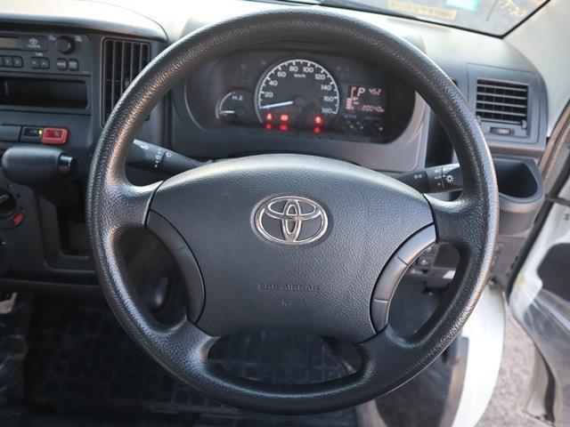 Toyota Town Ace Truck 4