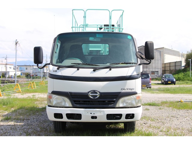 Hino Dutro 2