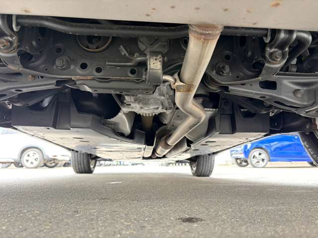Toyota Harrier 5