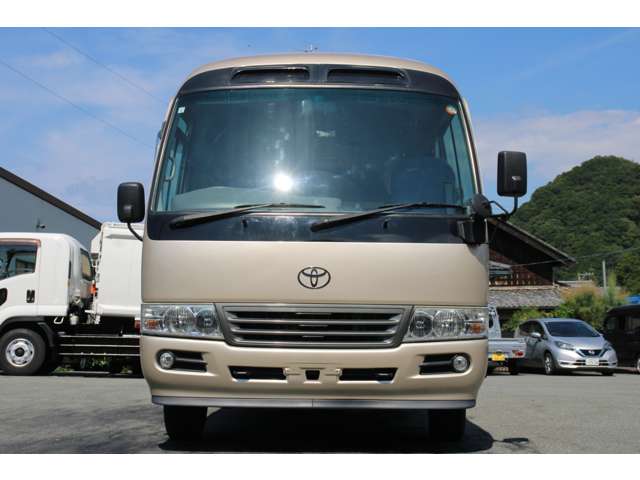 Toyota Coaster 2