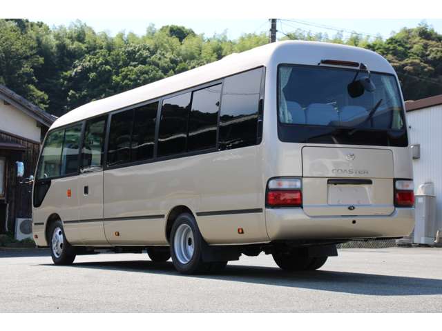 Toyota Coaster 6