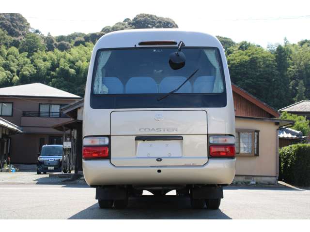 Toyota Coaster 8