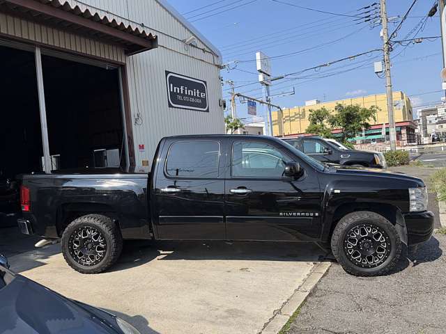 Chevrolet Silverado 12
