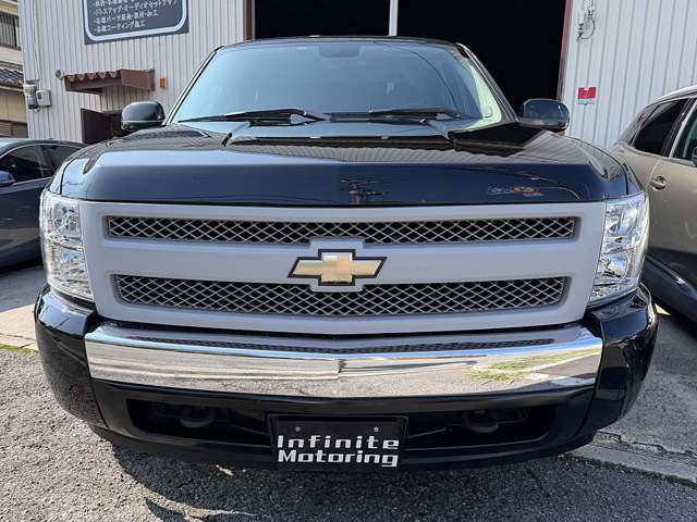 Chevrolet Silverado 2