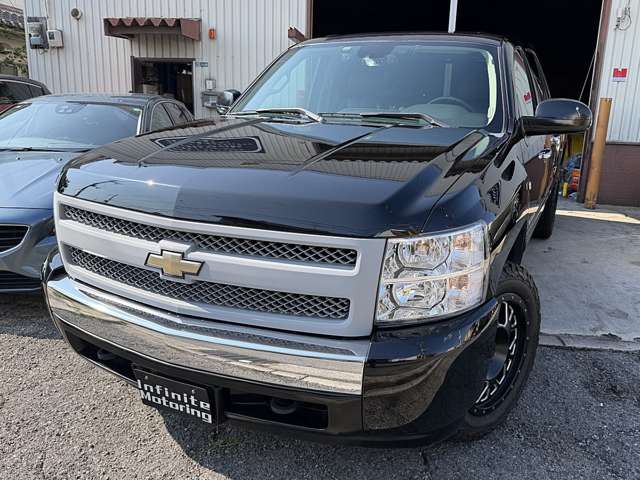 Chevrolet Silverado 3