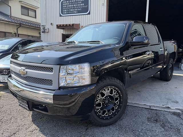 Chevrolet Silverado 4