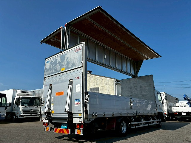 Isuzu Forward 8